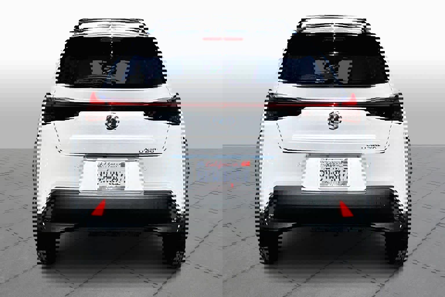 Used 2024 Lexus UX 250h FWD image 4