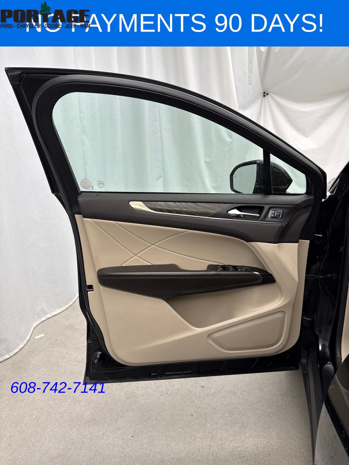 Used 2018 Lincoln MKC Reserve w/ Lincoln MKC Climate Package AWD/4WD image 12