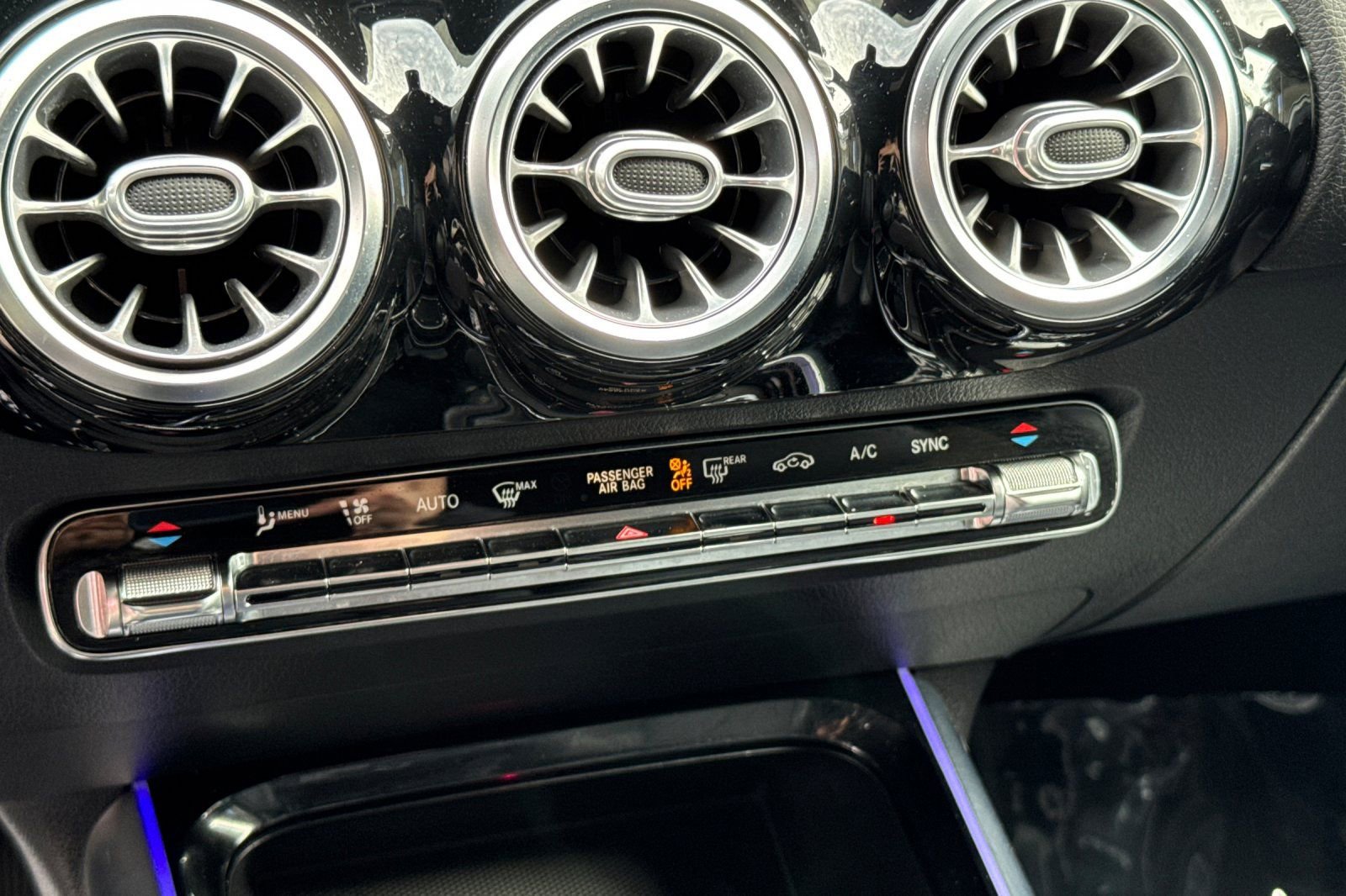 Used 2021 Mercedes-Benz GLA 250 image 23