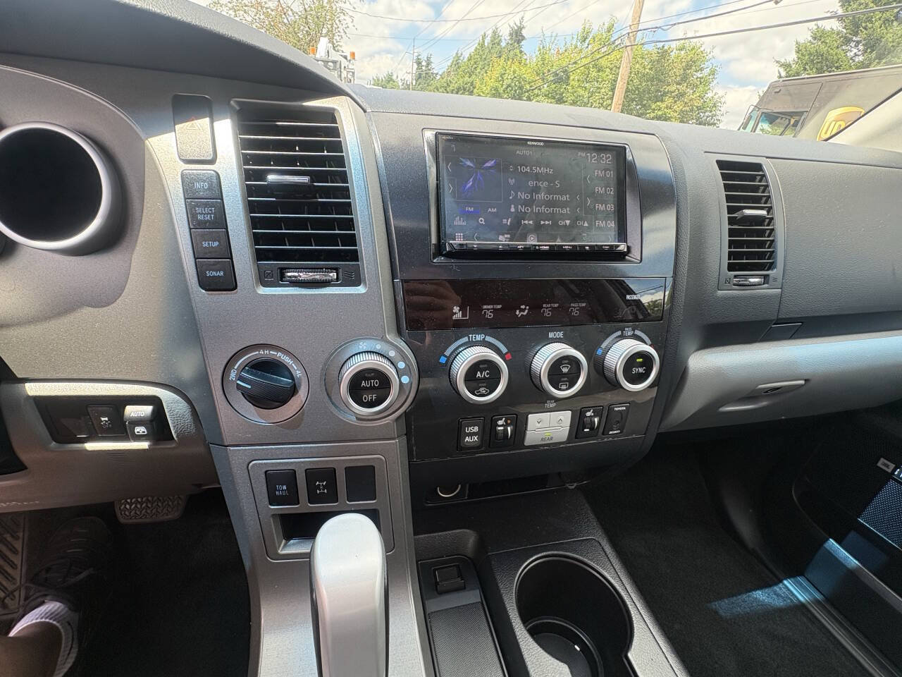 Used 2016 Toyota Sequoia Limited w/ Safety & Convenience Package AWD/4WD image 31