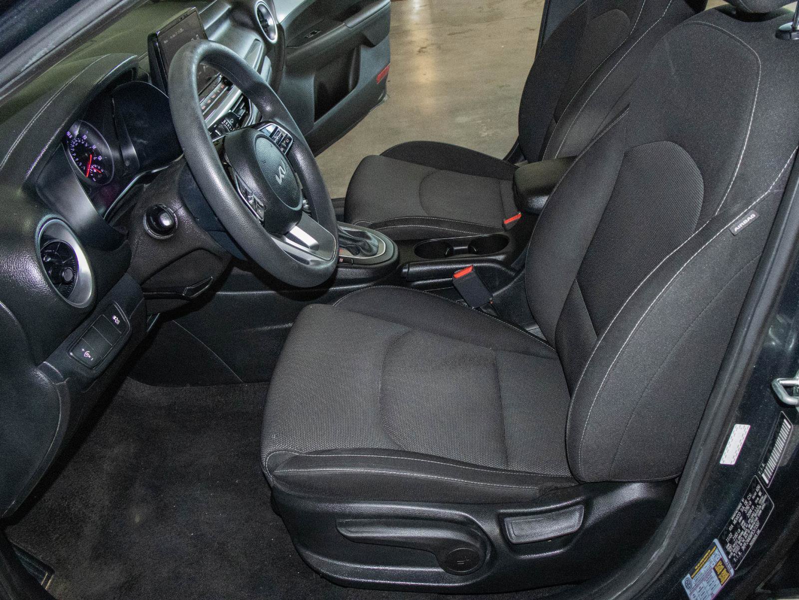 Used 2023 Kia Forte LXS image 7