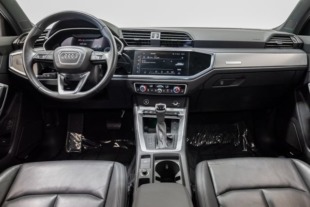 Used 2023 Audi Q3 2.0T Premium Plus w/ Premium Plus Package AWD/4WD image 27