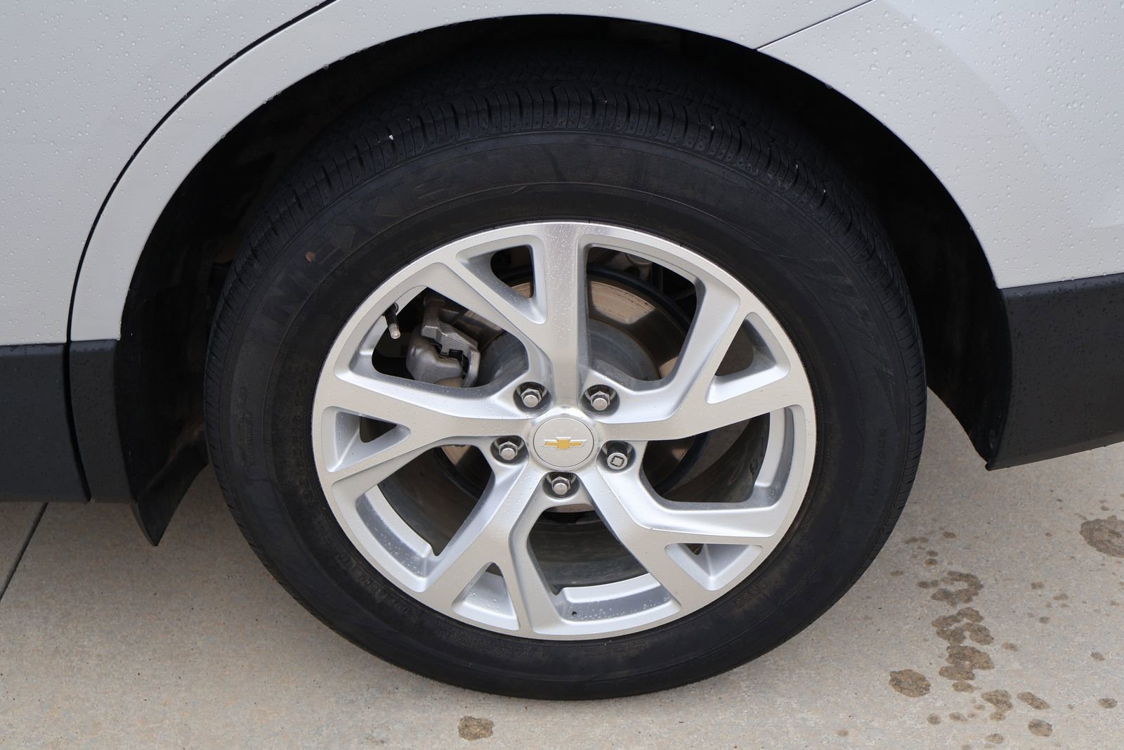 Used 2019 Chevrolet Equinox Premier FWD image 10