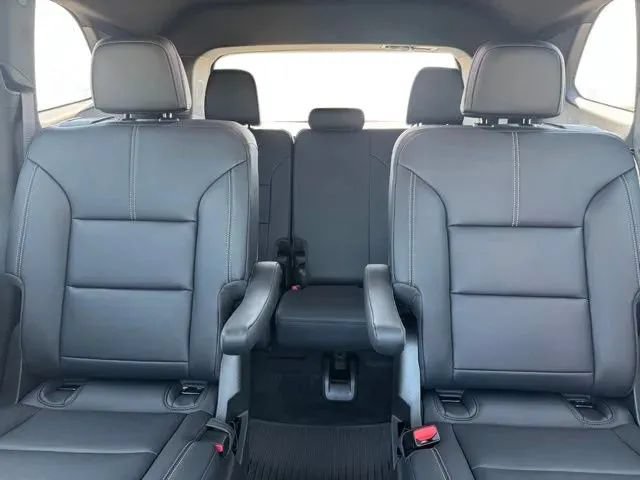 New 2026 GMC Acadia Elevation w/ Black Edition FWD image 19