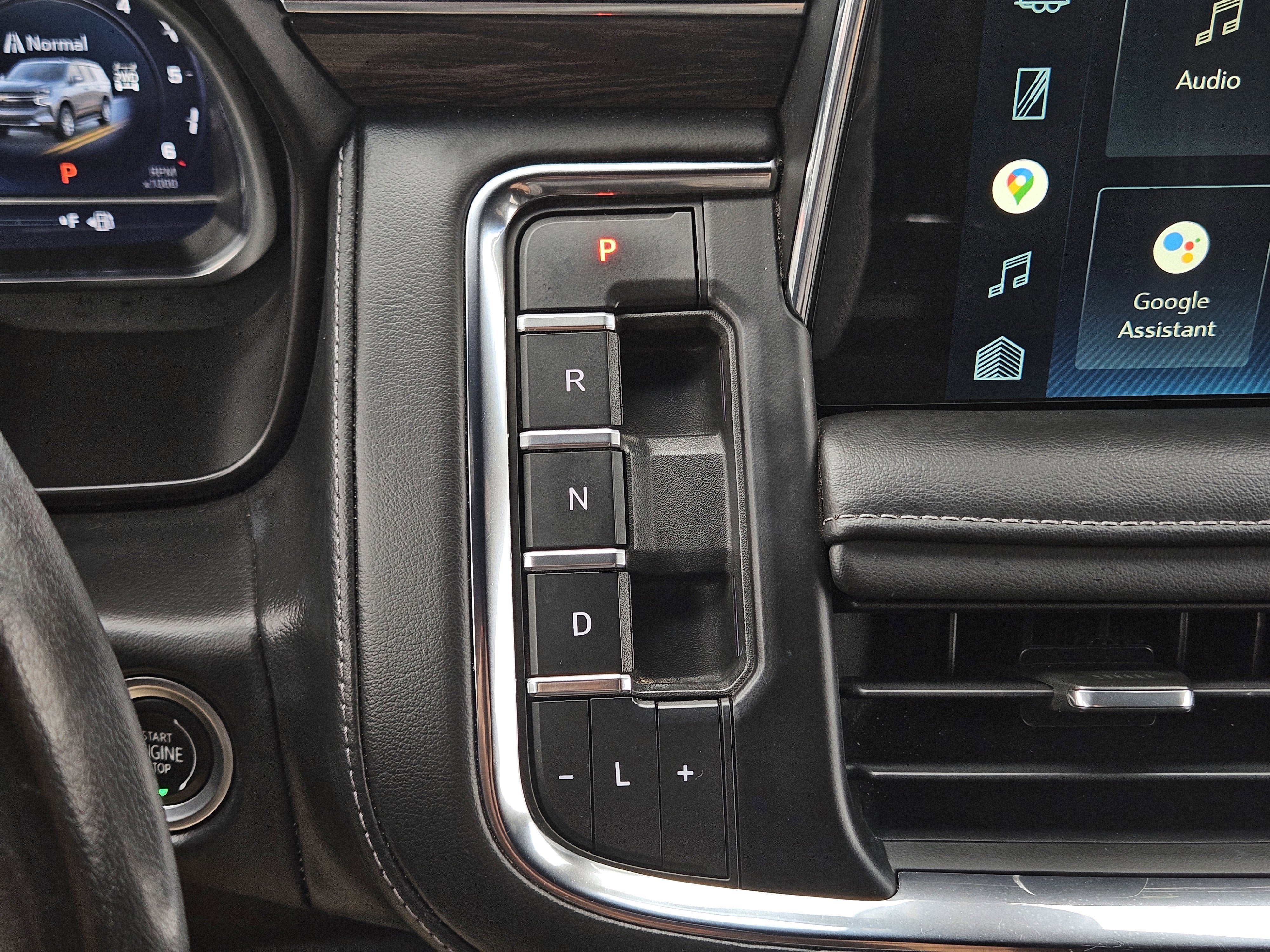 Used 2022 Chevrolet Tahoe Z71 w/ Luxury Package AWD/4WD image 21