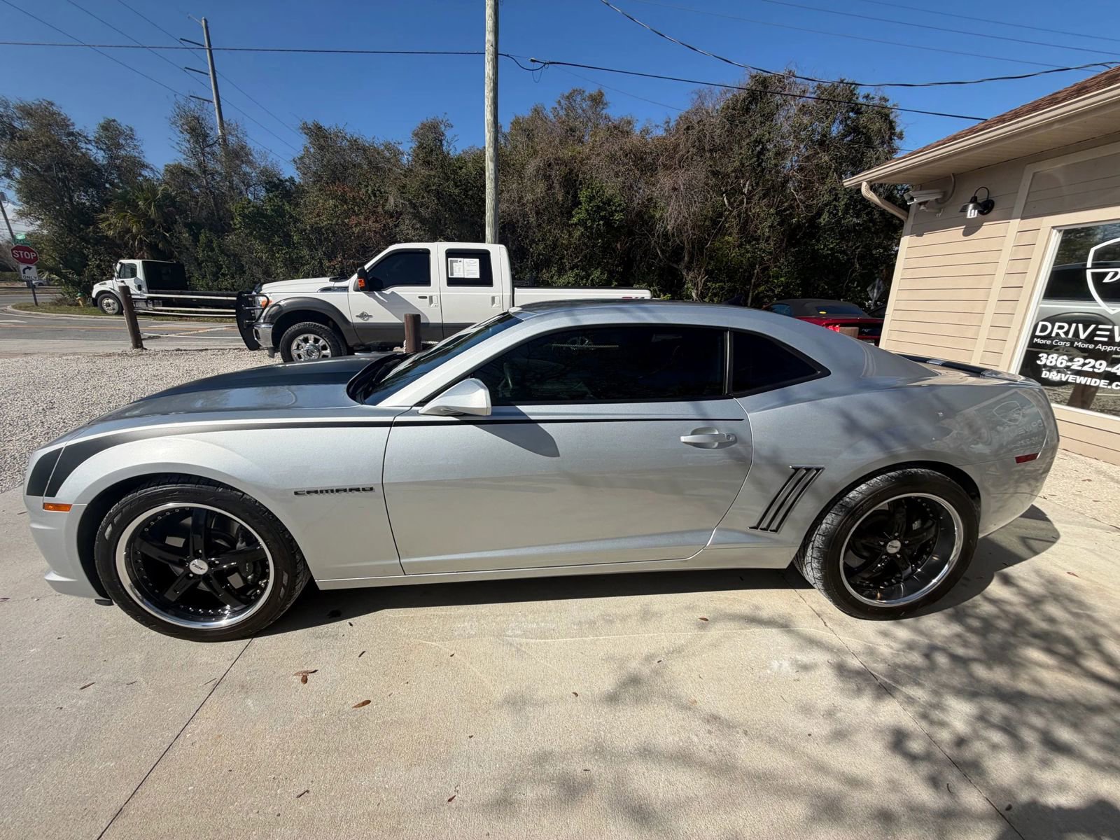 Used 2010 Chevrolet Camaro SS w/ RS Package image 4