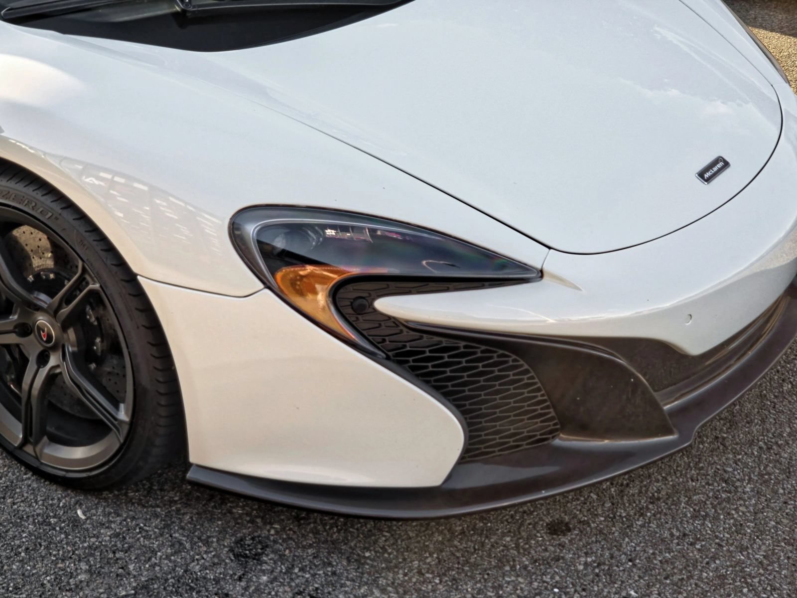 Used 2015 McLaren 650S Spider RWD image 15