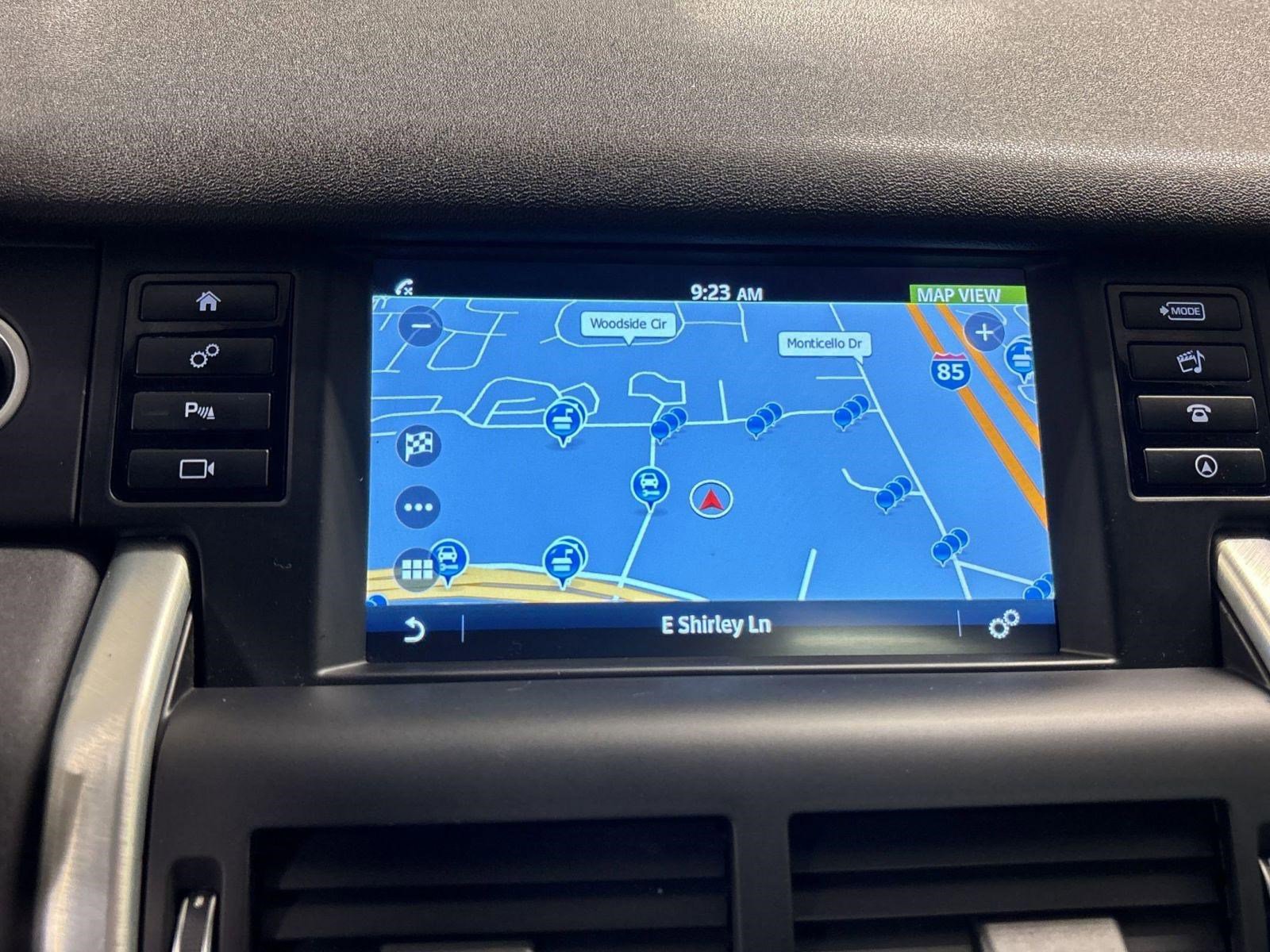 Used 2018 Land Rover Discovery Sport HSE image 25