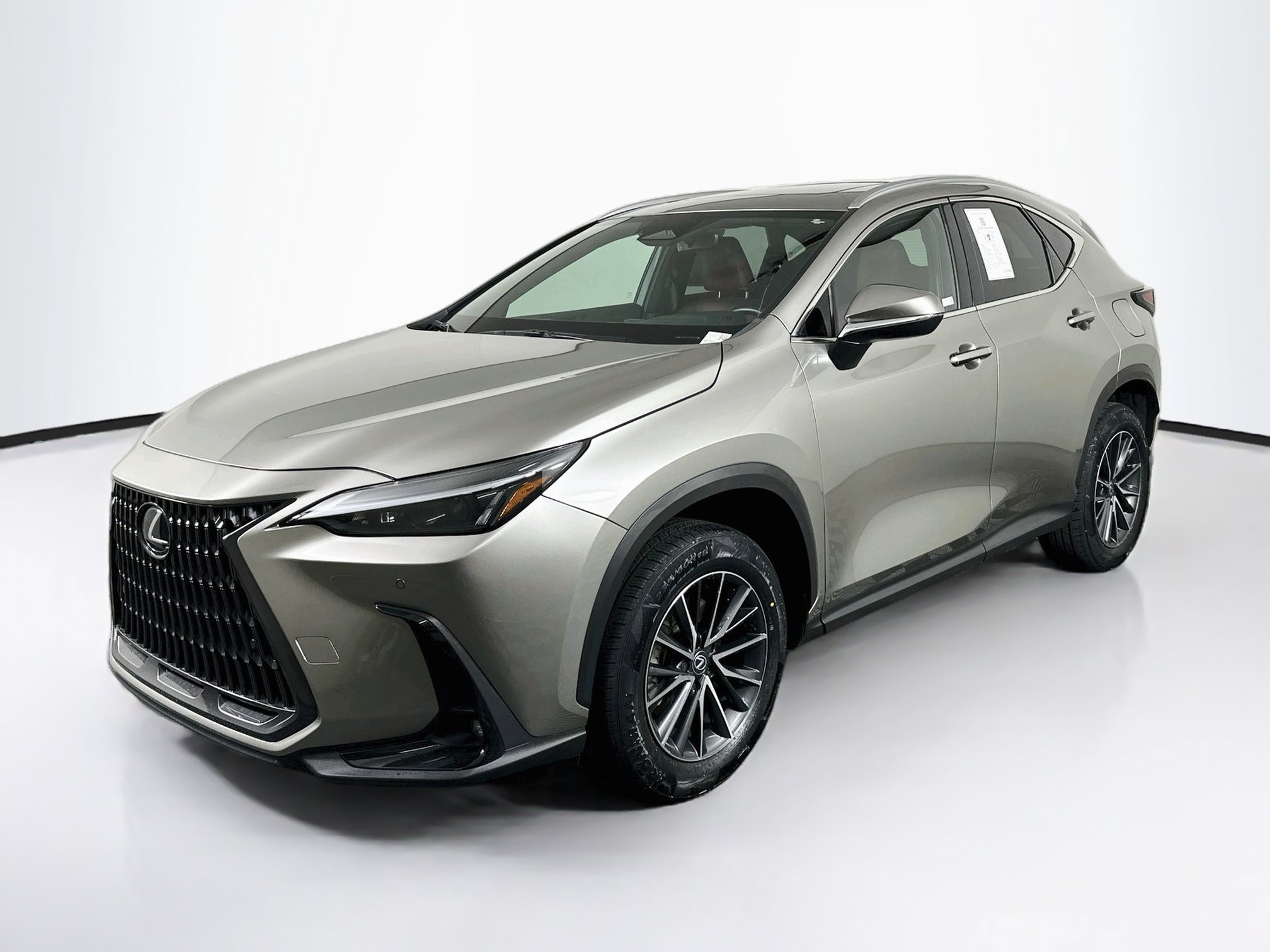 Used 2025 Lexus NX 250 FWD w/ Accessory Package (2T) image 3