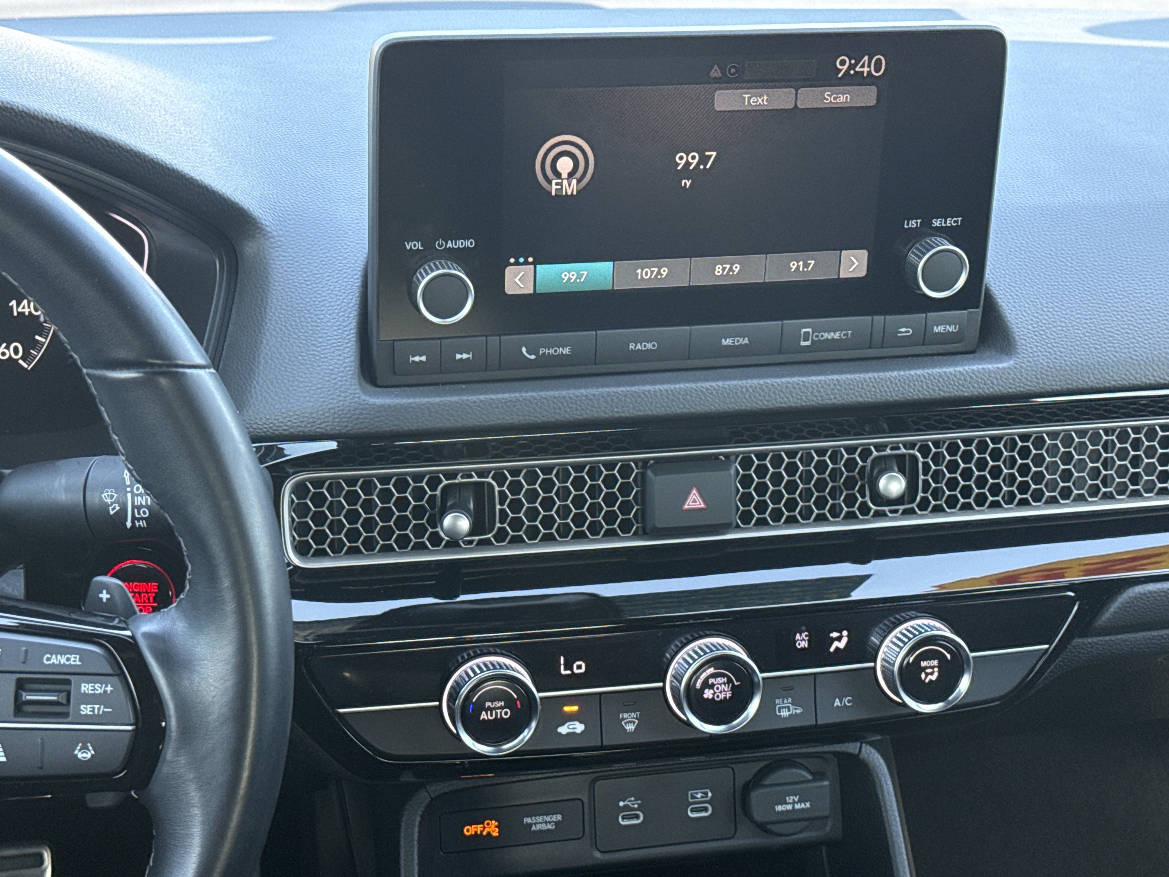 Used 2025 Honda Civic Sport image 28