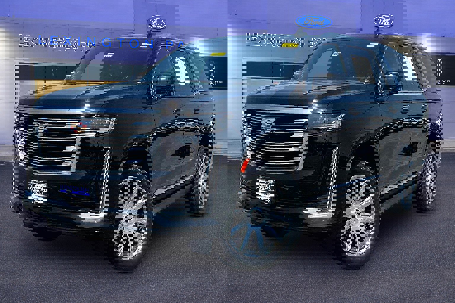 Used 2023 Cadillac Escalade Premium Luxury Platinum image 3