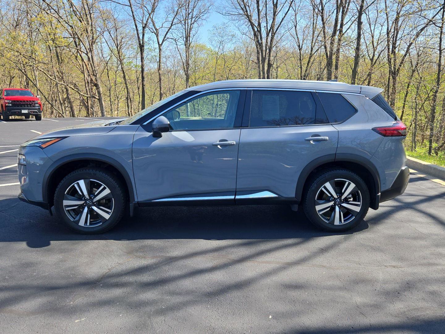 Used 2022 Nissan Rogue SL w/ SL Premium Package image 5