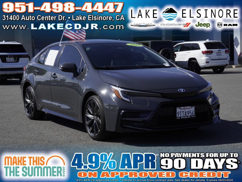 Used 2025 Toyota Corolla SE w/ SE Premium Package