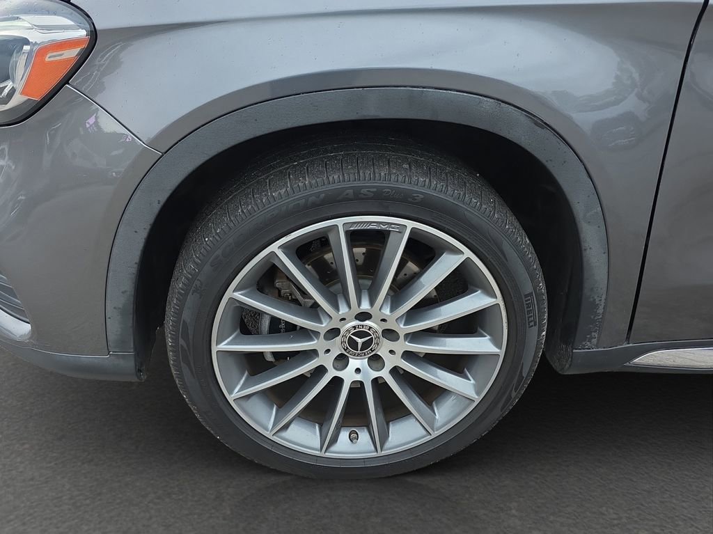Used 2019 Mercedes-Benz GLA 250 4MATIC image 4