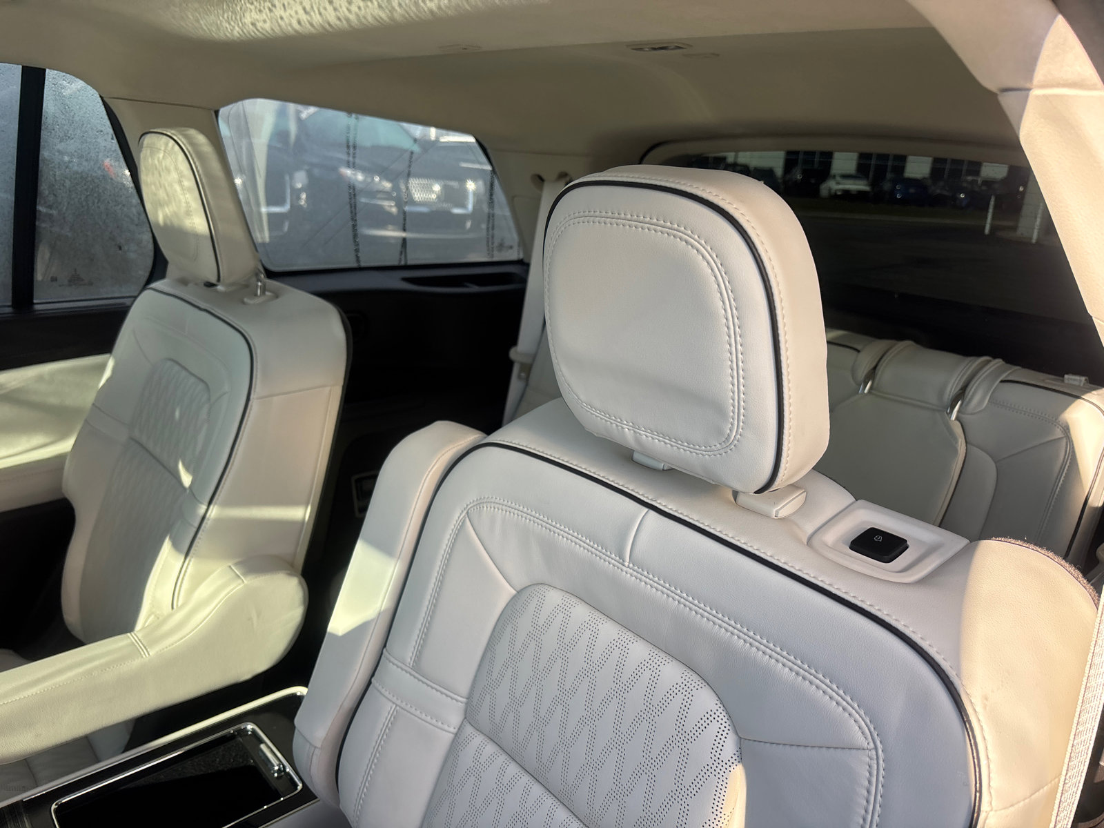 Certified 2023 Lincoln Aviator Black Label w/ Dynamic Handling Package image 27