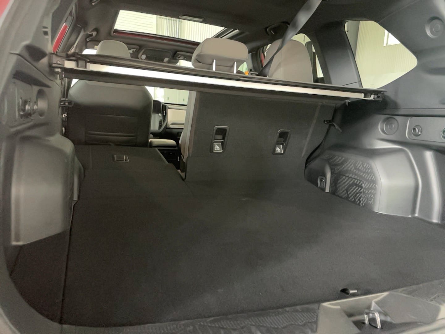 Used 2025 Subaru Forester Premium AWD/4WD image 25