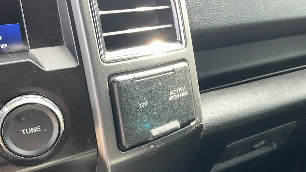 Used 2020 Ford F150 XLT w/ Equipment Group 302A Luxury AWD/4WD image 32