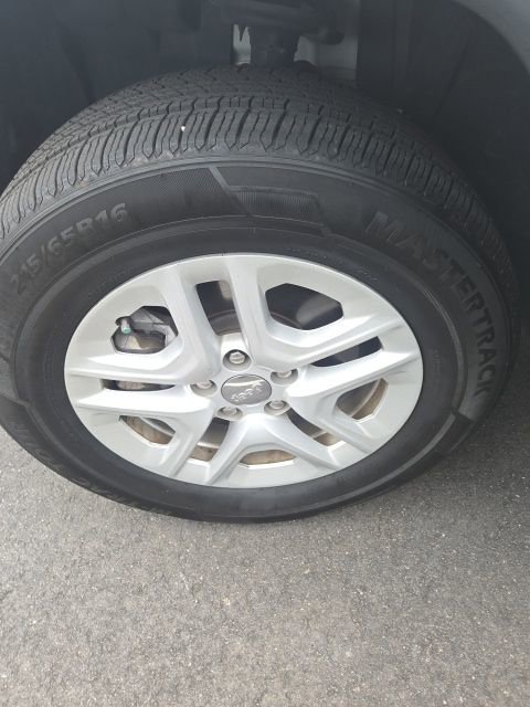 Used 2020 Jeep Compass Sport w/ Cold Weather Group image 4