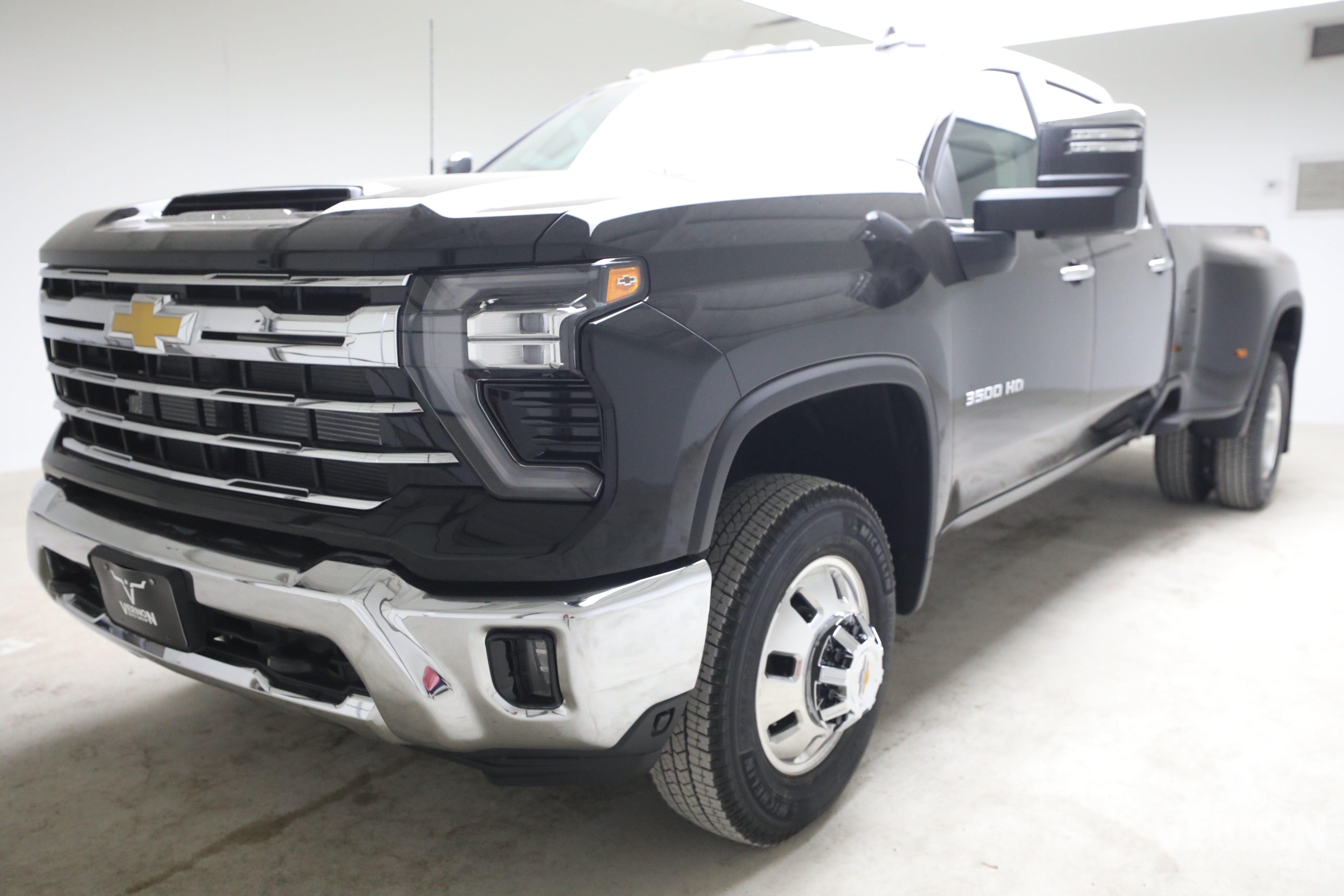 New 2026 Chevrolet Silverado 3500 LTZ w/ LTZ Convenience Package