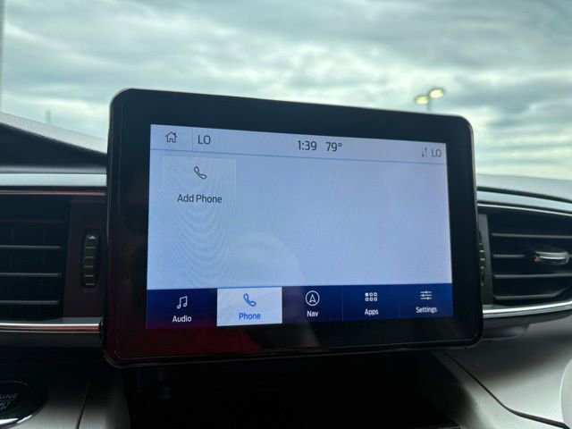 Used 2023 Ford Explorer XLT w/ Equipment Group 202A AWD/4WD image 17