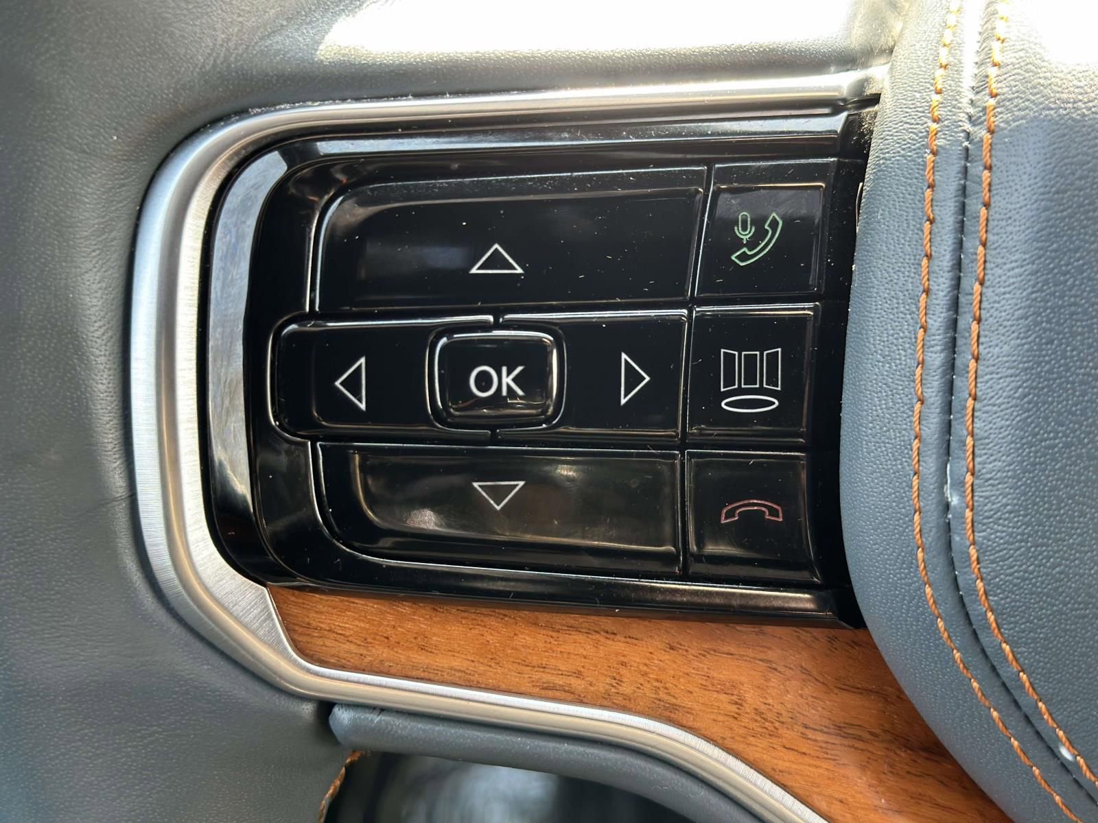 Used 2022 Jeep Grand Wagoneer Series II w/ Convenience Group III image 14