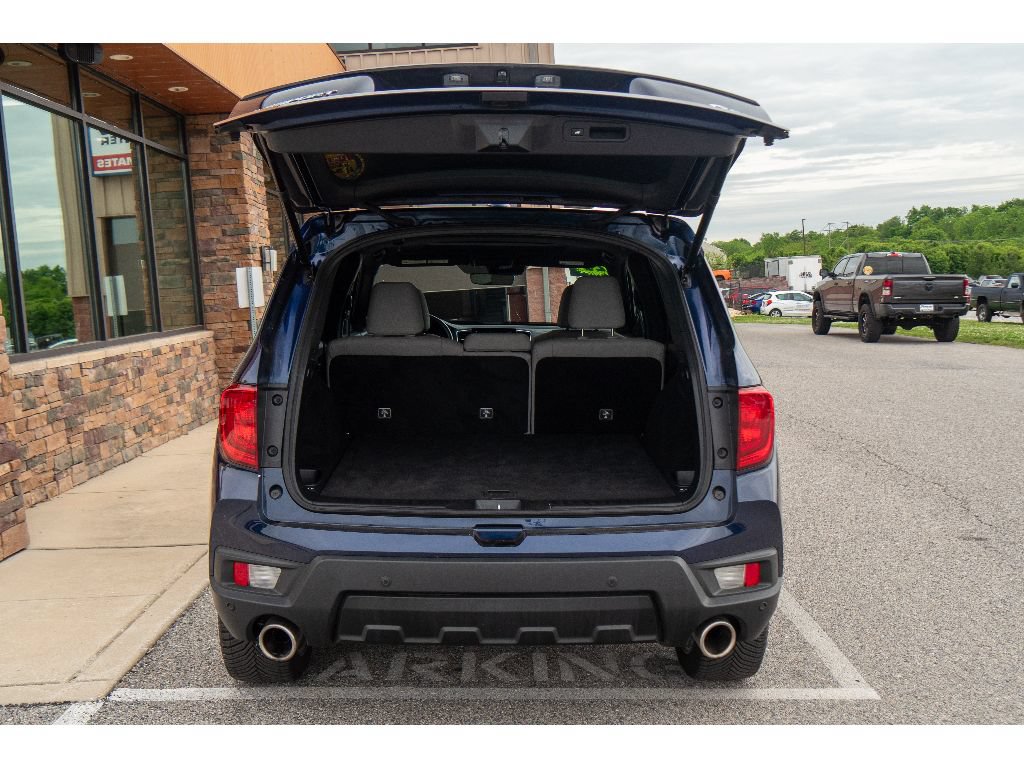 Used 2023 Honda Passport EX-L image 32