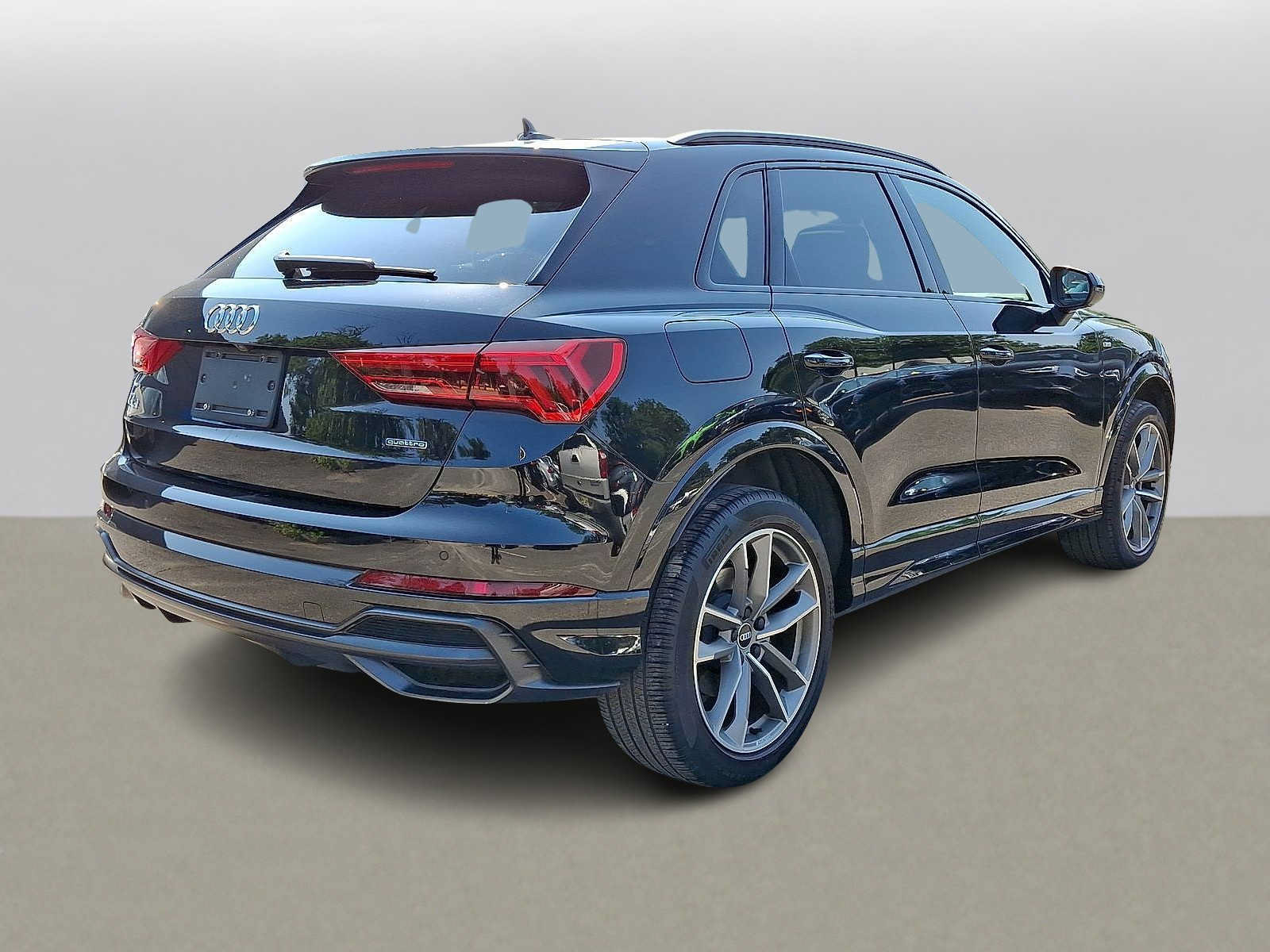 Used 2021 Audi Q3 2.0T Premium w/ Convenience Package AWD/4WD image 31