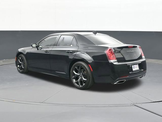 Used 2022 Chrysler 300 Touring L image 9
