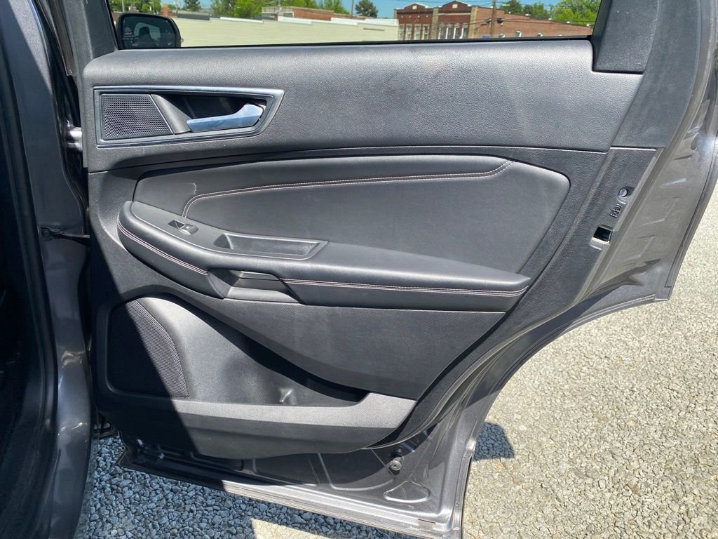 Used 2024 Ford Edge Titanium AWD/4WD image 20