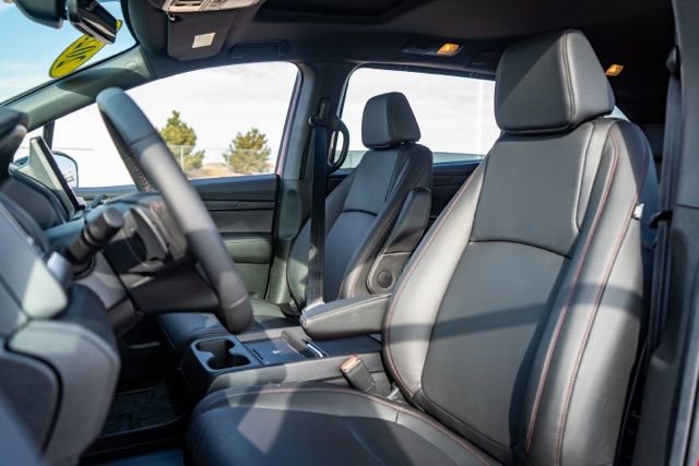 Certified 2025 Honda Odyssey Sport-L image 17