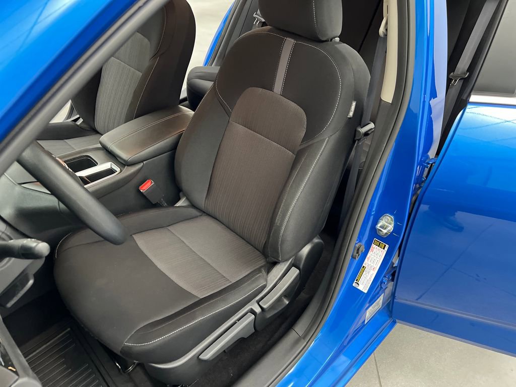 Used 2025 Nissan Sentra SV FWD image 9