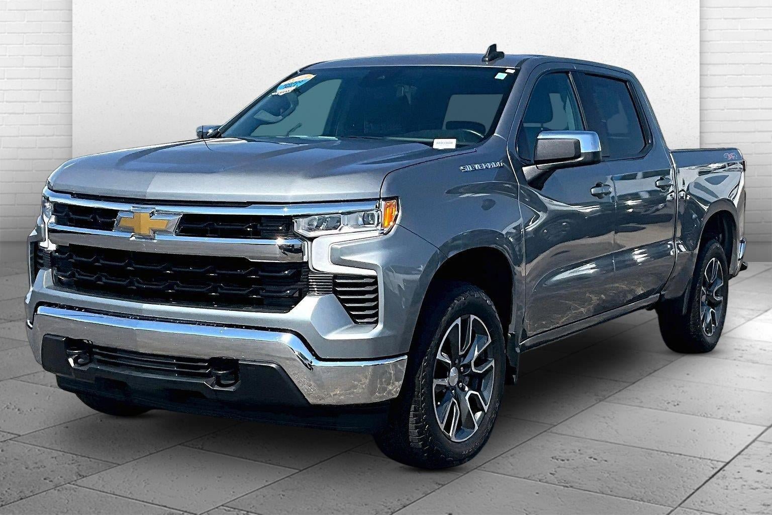 Used 2023 Chevrolet Silverado 1500 LT AWD/4WD image 13