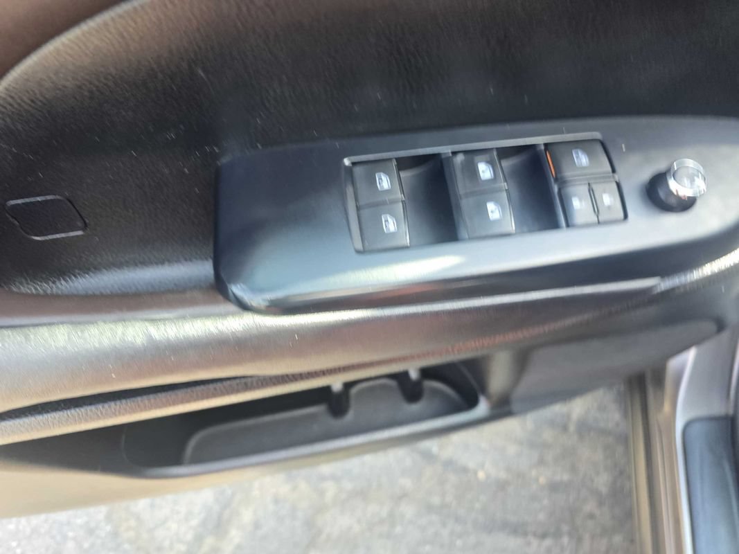 Used 2017 Toyota Highlander LE AWD/4WD image 22