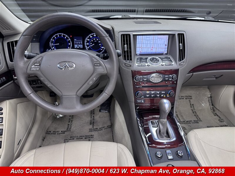 Used 2010 INFINITI G37 Convertible w/ Premium Pkg RWD image 12