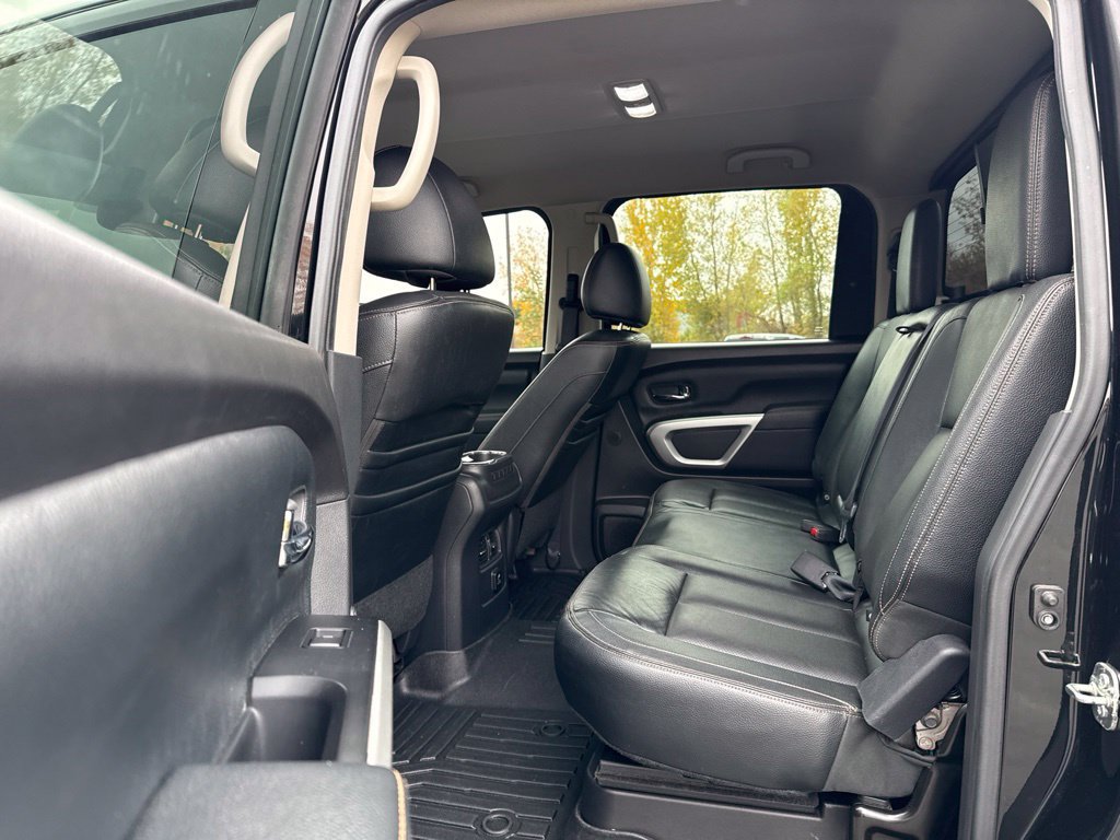Used 2017 Nissan Titan SL AWD/4WD image 21