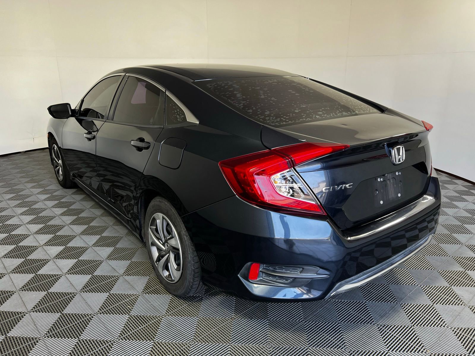 Used 2019 Honda Civic LX image 7