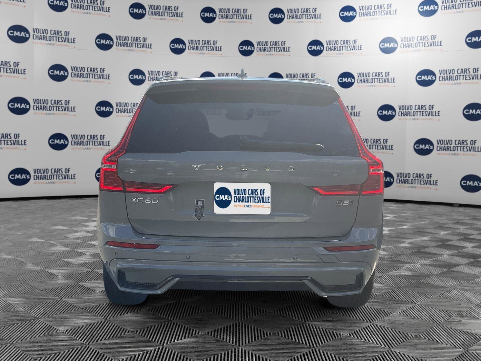 Used 2024 Volvo XC60 B5 Plus w/ Protection Package Premier AWD/4WD image 4