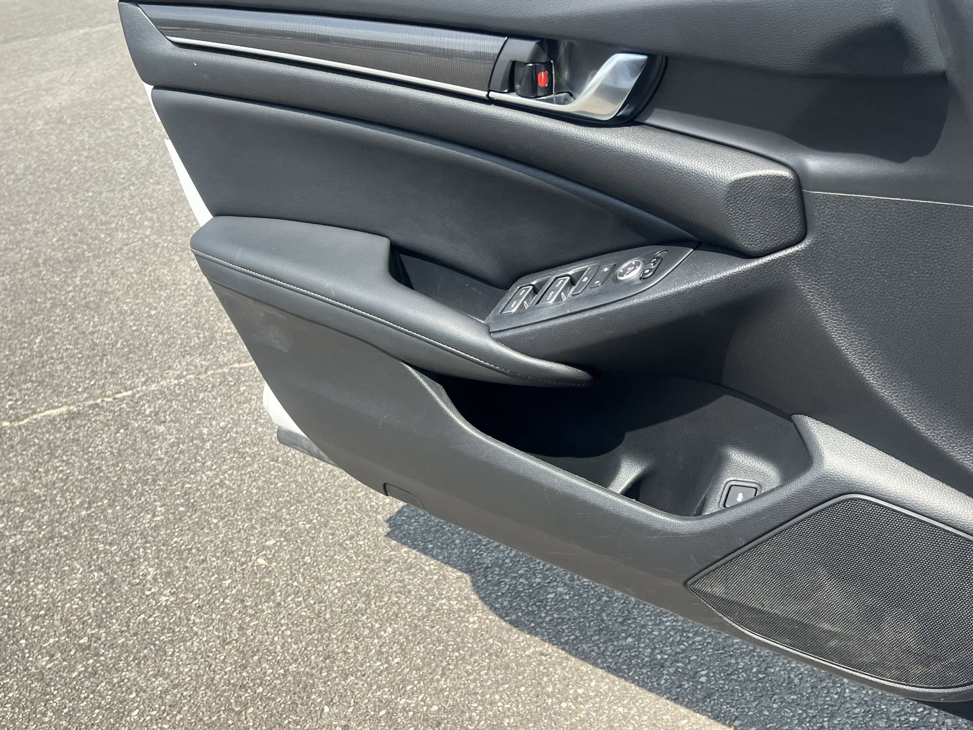 Used 2022 Honda Accord Sport image 12