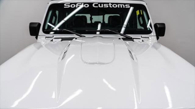 Used 2025 Jeep Gladiator Sport AWD/4WD image 42