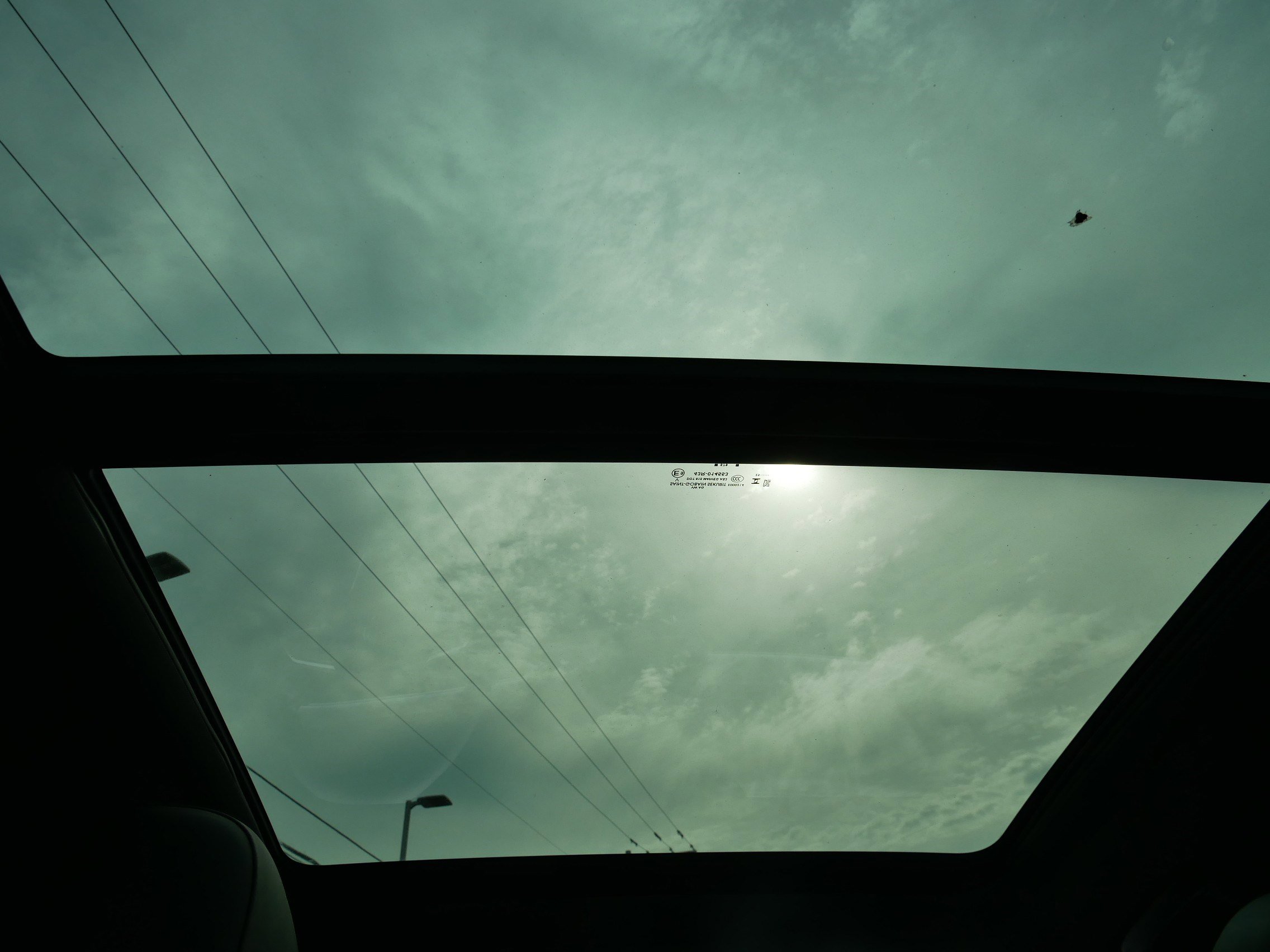 New 2025 Volkswagen Tiguan SE R-Line image 17