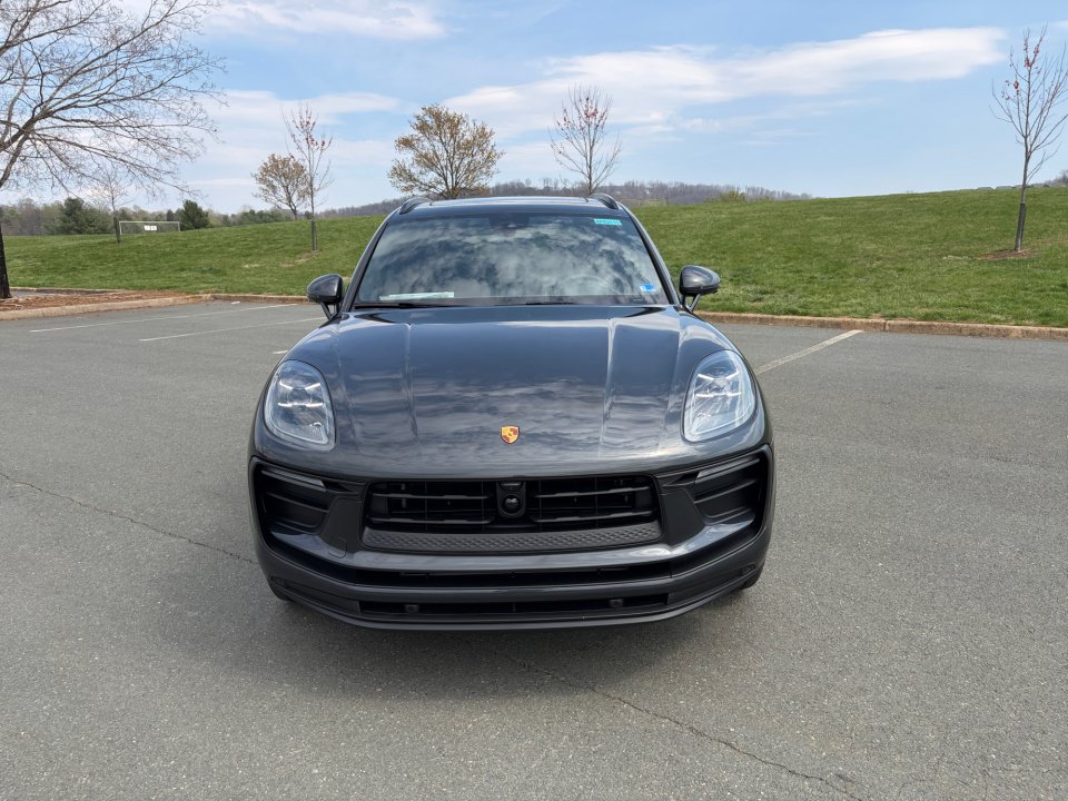 New 2026 Porsche Macan AWD/4WD image 10