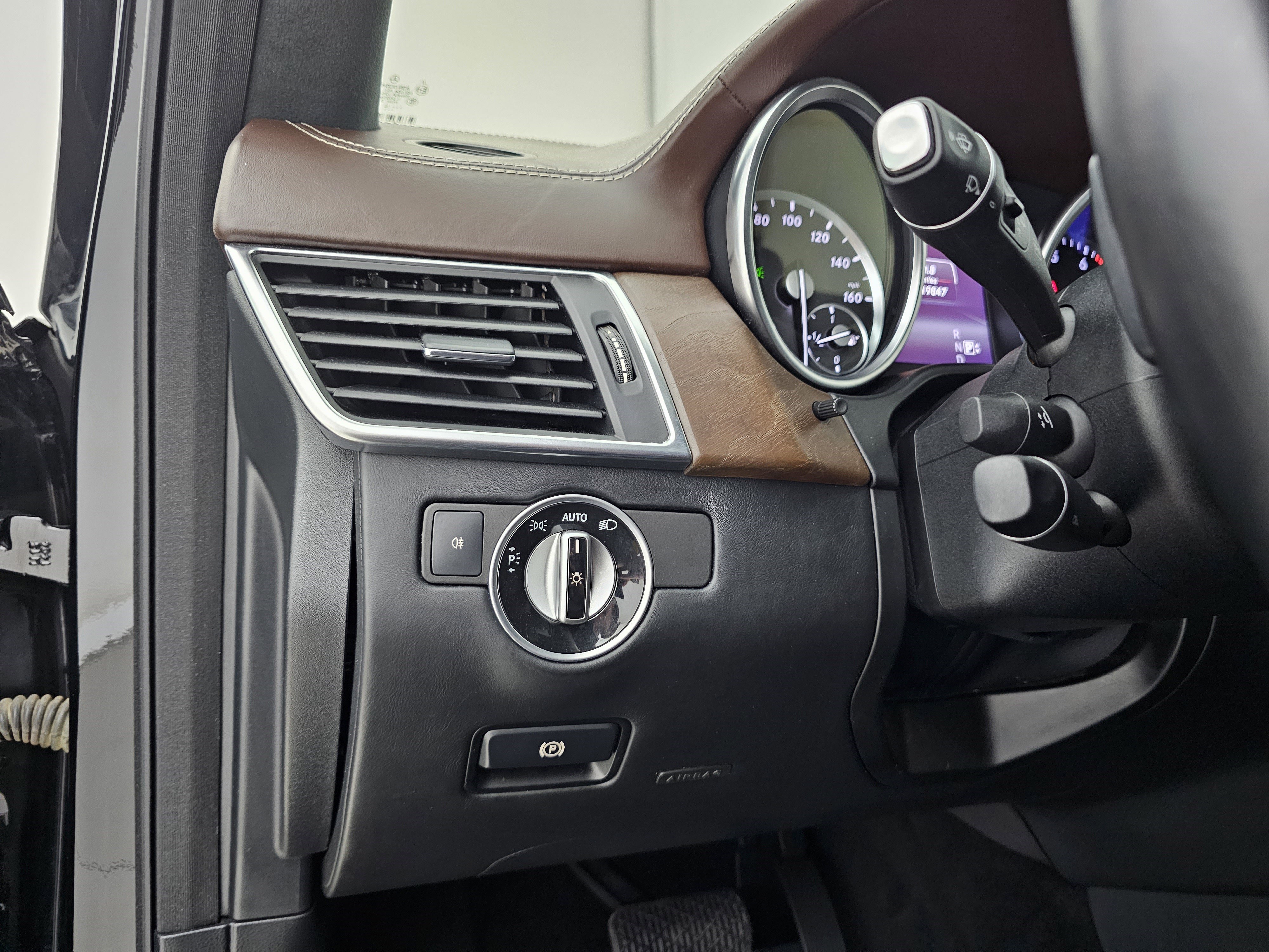 Used 2015 Mercedes-Benz ML 350 4MATIC image 8