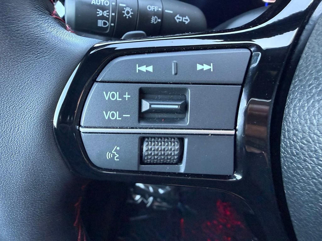 Used 2025 Honda Pilot Black Edition image 20