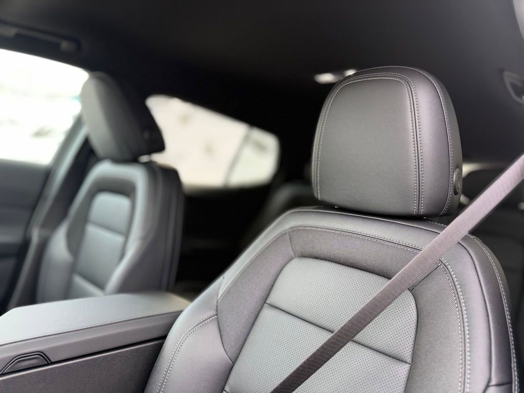 New 2026 Chevrolet Equinox EV LT image 15