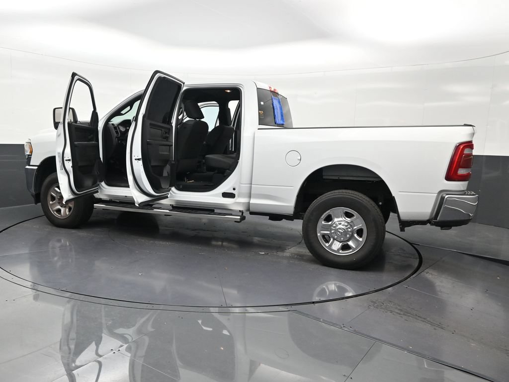 Used 2024 RAM 2500 Tradesman w/ Chrome Appearance Group AWD/4WD image 35