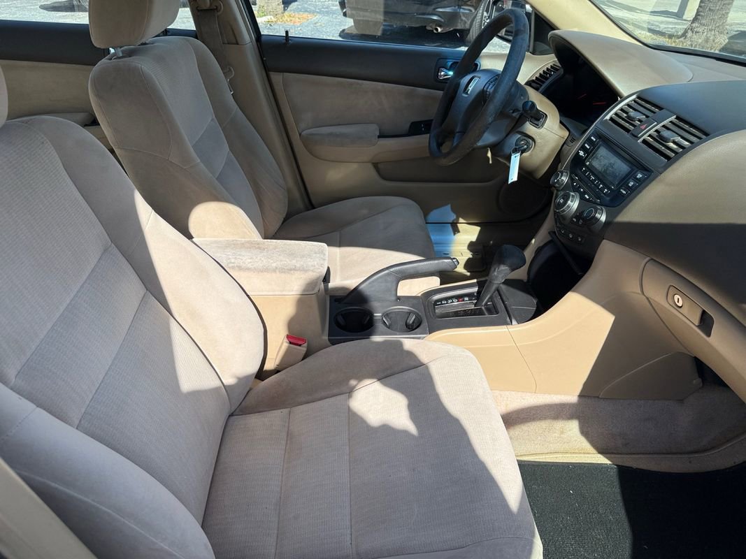 Used 2003 Honda Accord LX image 16