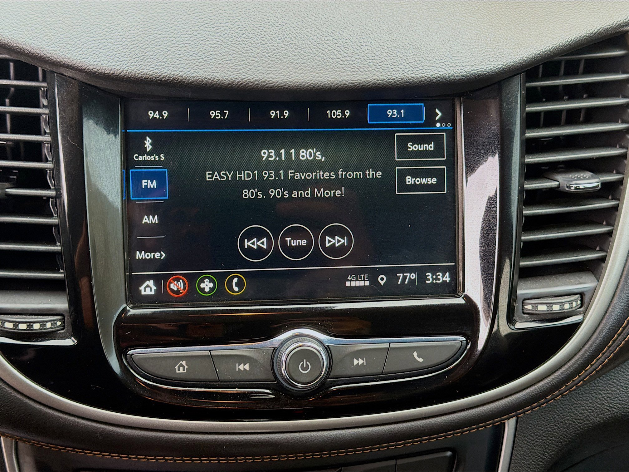 Used 2019 Chevrolet Trax LT w/ LT Convenience Package FWD image 13