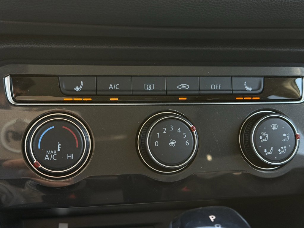 Used 2024 Volkswagen Tiguan S image 12