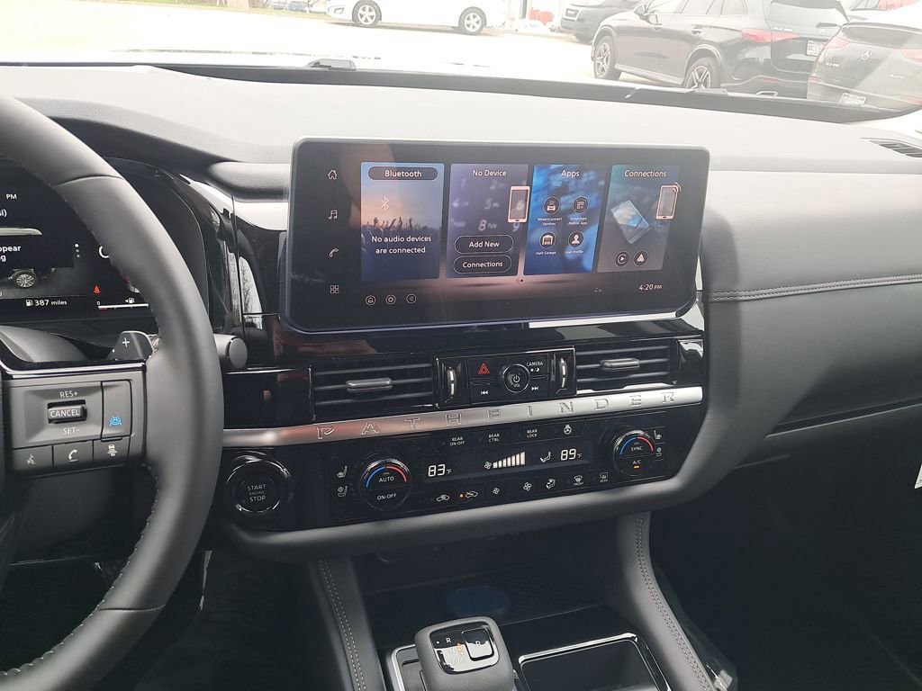 New 2026 Nissan Pathfinder Platinum w/ Lighting Package image 18