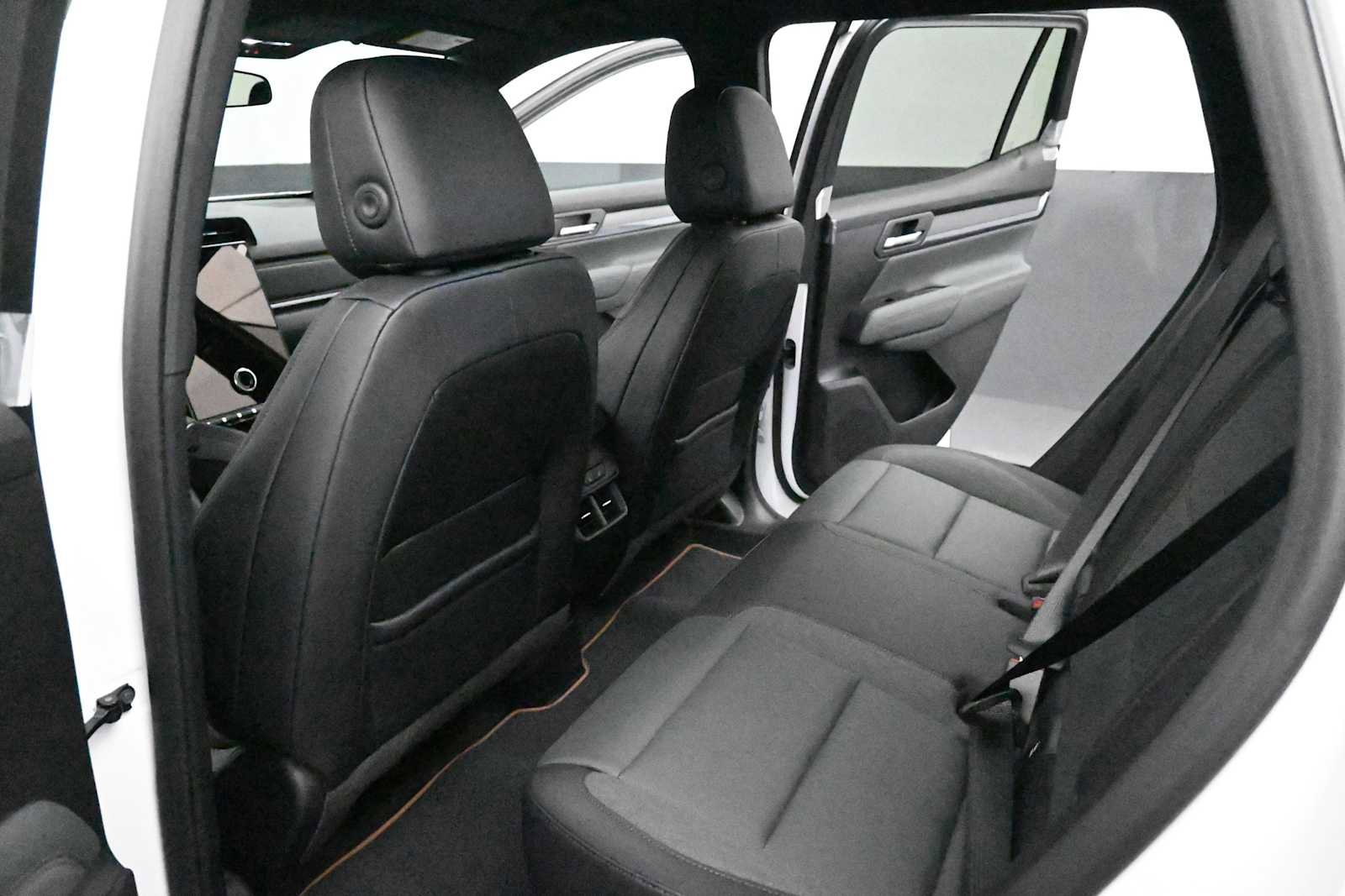New 2026 GMC Terrain AT4 AWD/4WD image 12